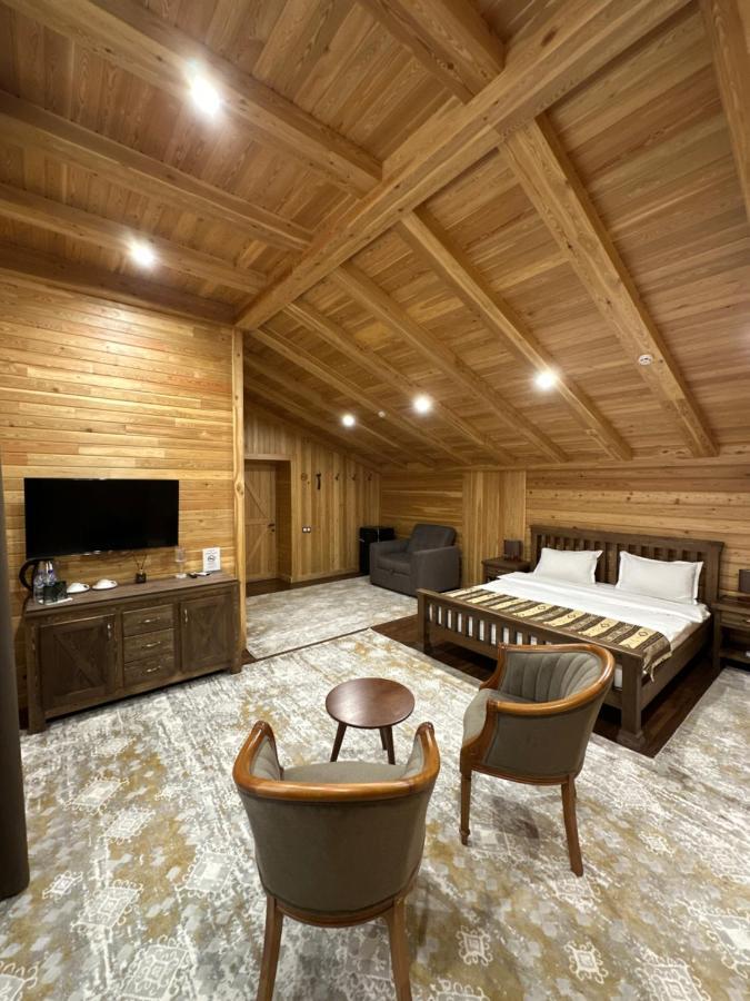 Le Chalet Mont And Restaurant Chorwoq Luaran gambar